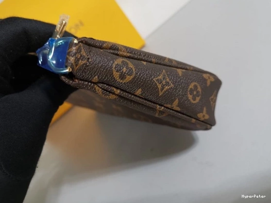 PRELAUNCH EXCHANELUSIVE MULTI - LOUIS DIGITAL ACCESSOIRES POCHETTE VUITTON 0811